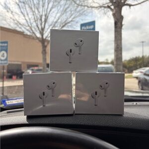 Apple White Earbud Headphones